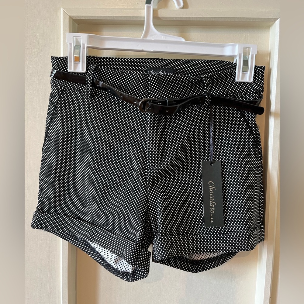 Dressy Shorts with Belth